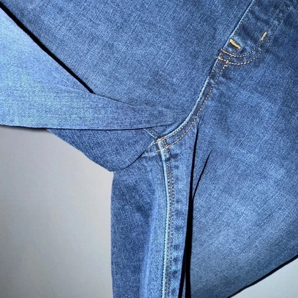 EUC Spanx Distressed Denim High Rise Elastic Waist Jeggings Size Small - Picture 4 of 7